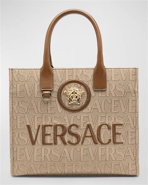 versace la medusa.